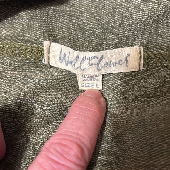 Wallflower Camouflage Overalls with Drawstring size Jr. L - Picture 6 of 11